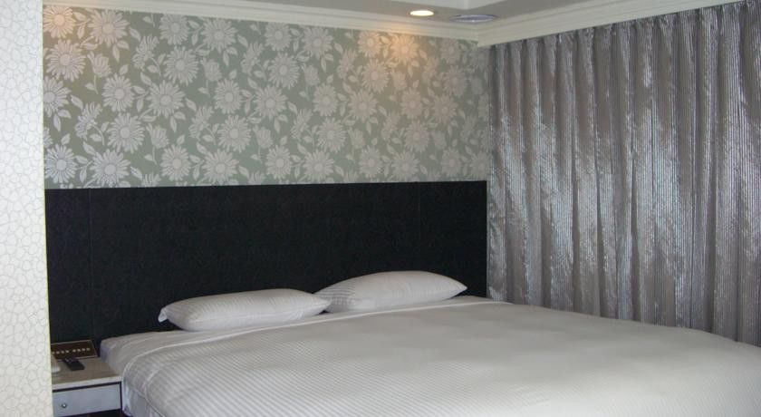 華麗大飯店ferrary Hotel Taipei Exterior photo