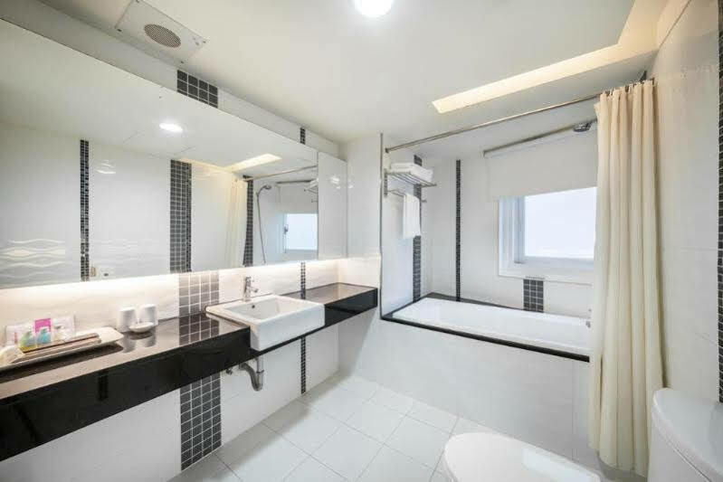華麗大飯店ferrary Hotel Taipei Exterior photo